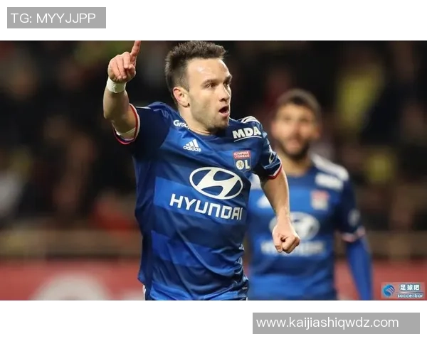 非正式会谈足球明星背后的故事与梦想分享